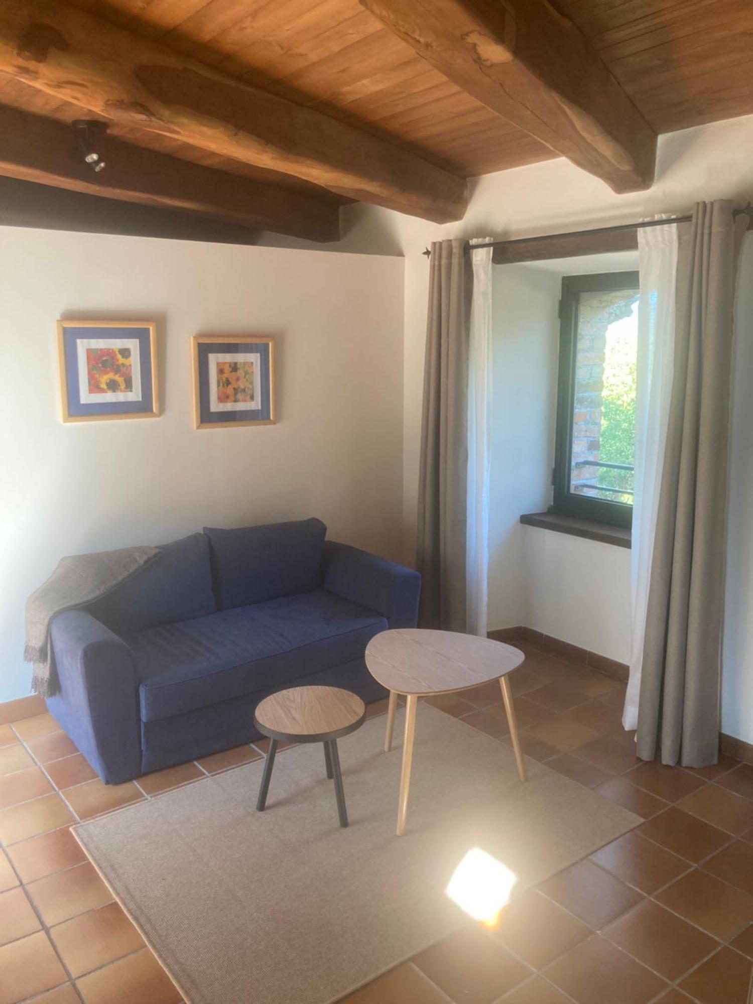 Les Terres Aoyama Hotel Saint Julien Les Rosiers Ngoại thất bức ảnh